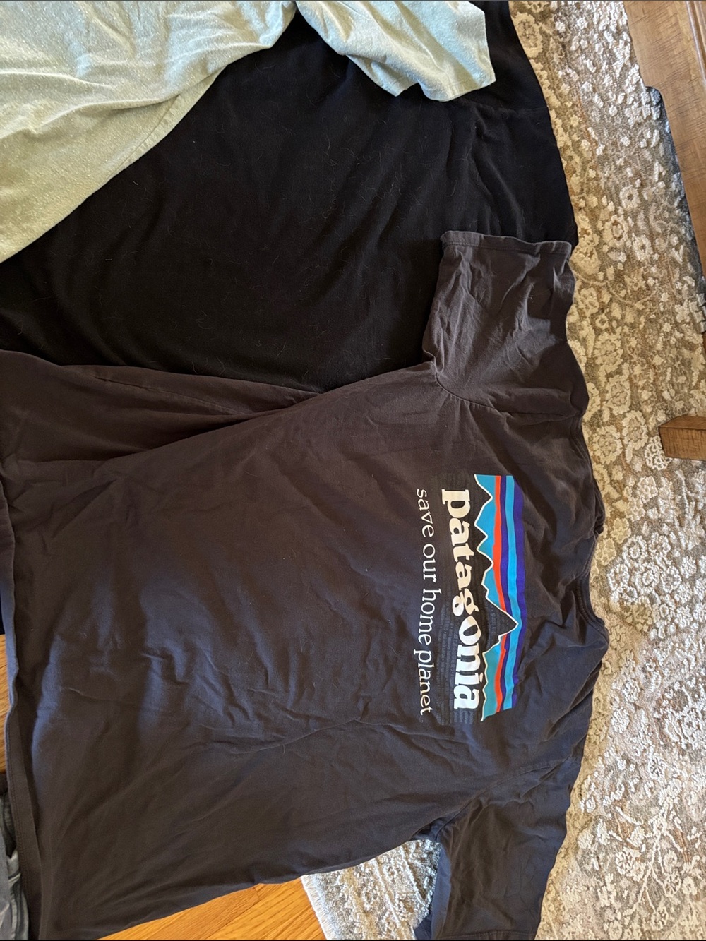 Patagonia Men’s Short Sleeve Tee - Black, Charcoal, Sage Green - Picture 5 of 5